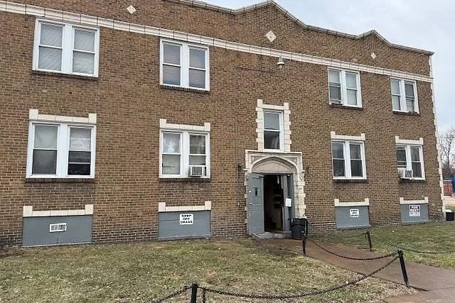 3936 Cook Avenue, St. Louis, Missouri 63113